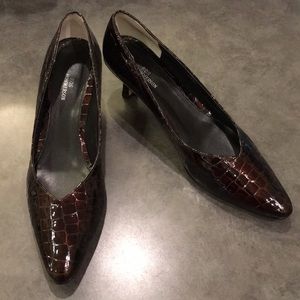 Brown Croc Leather Pumps